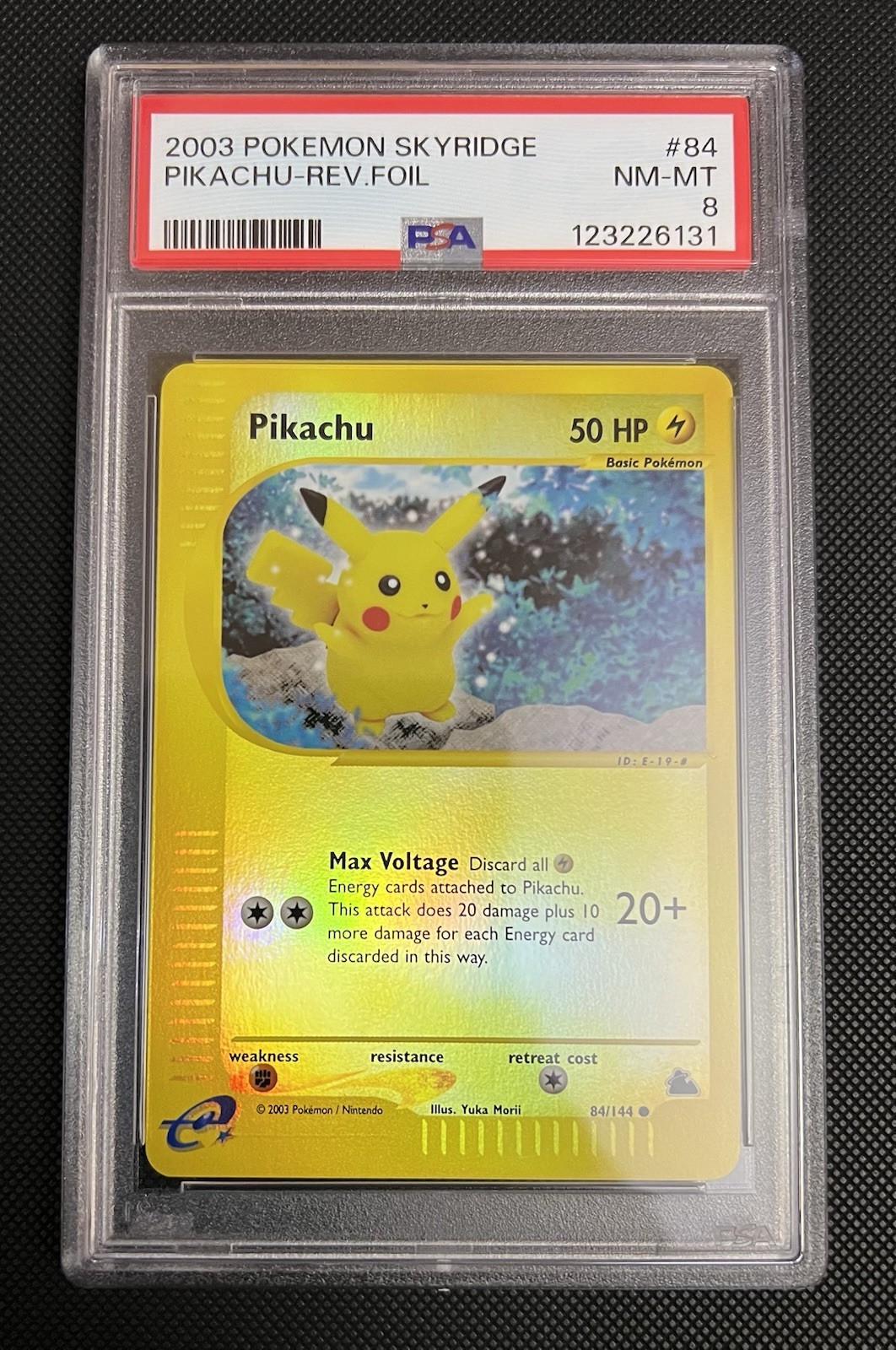 PSA 8 NM-MT Pokémon Skyridge 2003 Pikachu Reverse Holo 84/144
