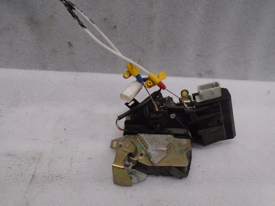 Actuador de cierre de cerradura de puerta trasera izquierda BMW 740IL 99-01 67.11 8 352 165 OEM VI612248 Foto 2 de 4