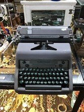 VTG 1952 Smith Corona Model Eighty Eight 88 typewriter green keys. Needs WORK thumbnail