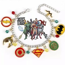 NEW JUSTICE LEAGUE Superman Wonder Woman   charms bracelet