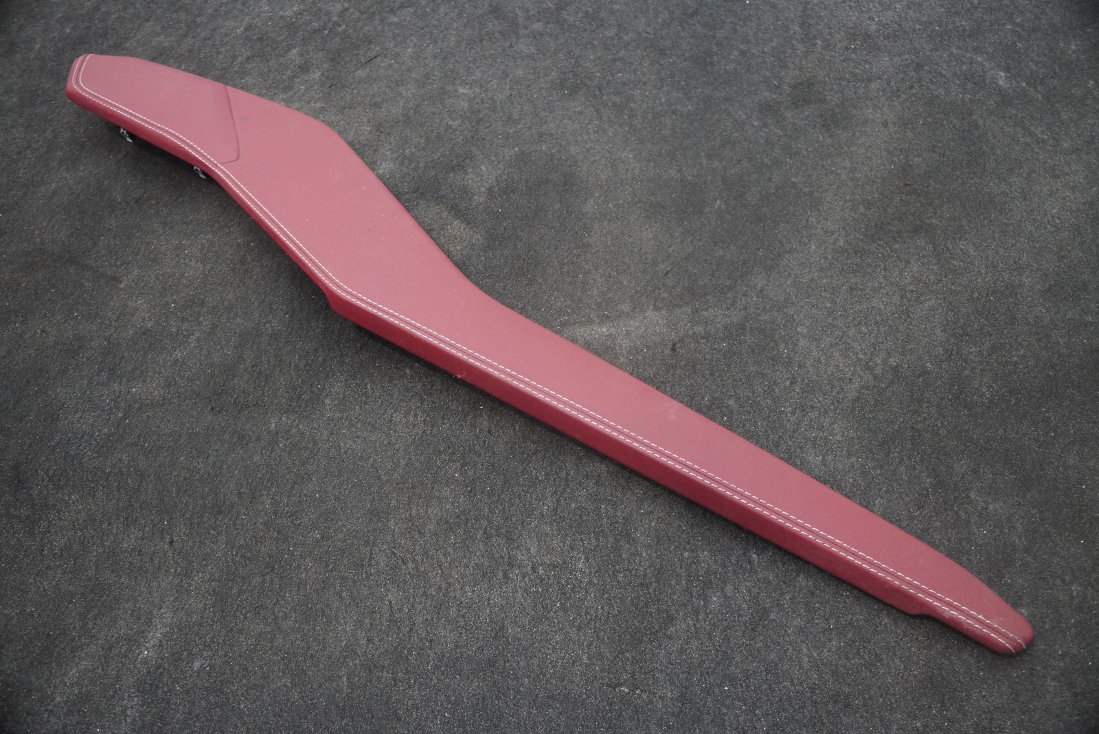 Center Console Right Side Cover Trim Panel Red 4ML857718A16J Lamborghini Urus