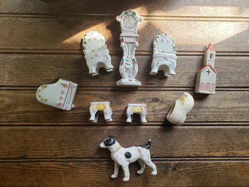 Vintage Occupied Japan Figurines Lot Porcelain Ceramic CHAIR CLOCK Dollhouse etc - Picture 10 of 12