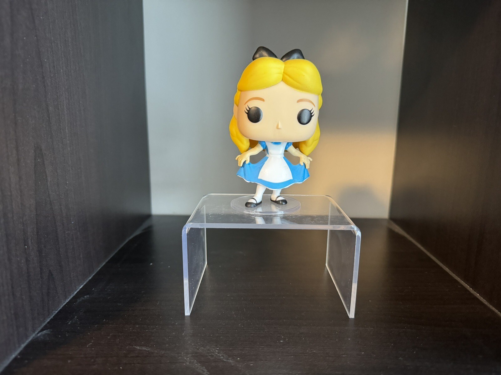Funko Pop! Vinyl: Disney - Alice (Curtsying) #1058 - No Box