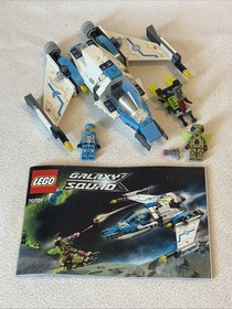 LEGO Space Galaxy Squad: 70701 Swarm Interceptor & 30230 Mini Mech