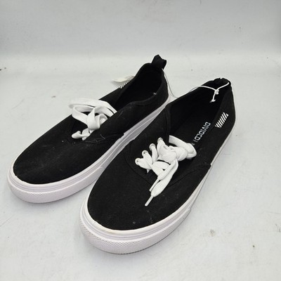 NEW Girls Daisy Black  Sneakers size 5.5 by H & M Divided Tie