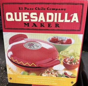 El Paso Chile Company Quesadilla Maker Electric 501-1000W 120V Red Plastic