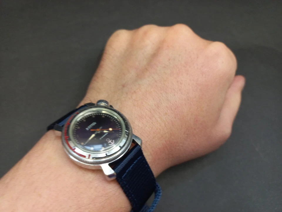 Reloj de pulsera soviético vintage Vostok Komandirskie ancla, reloj mecánico URSS Foto 2 de 4