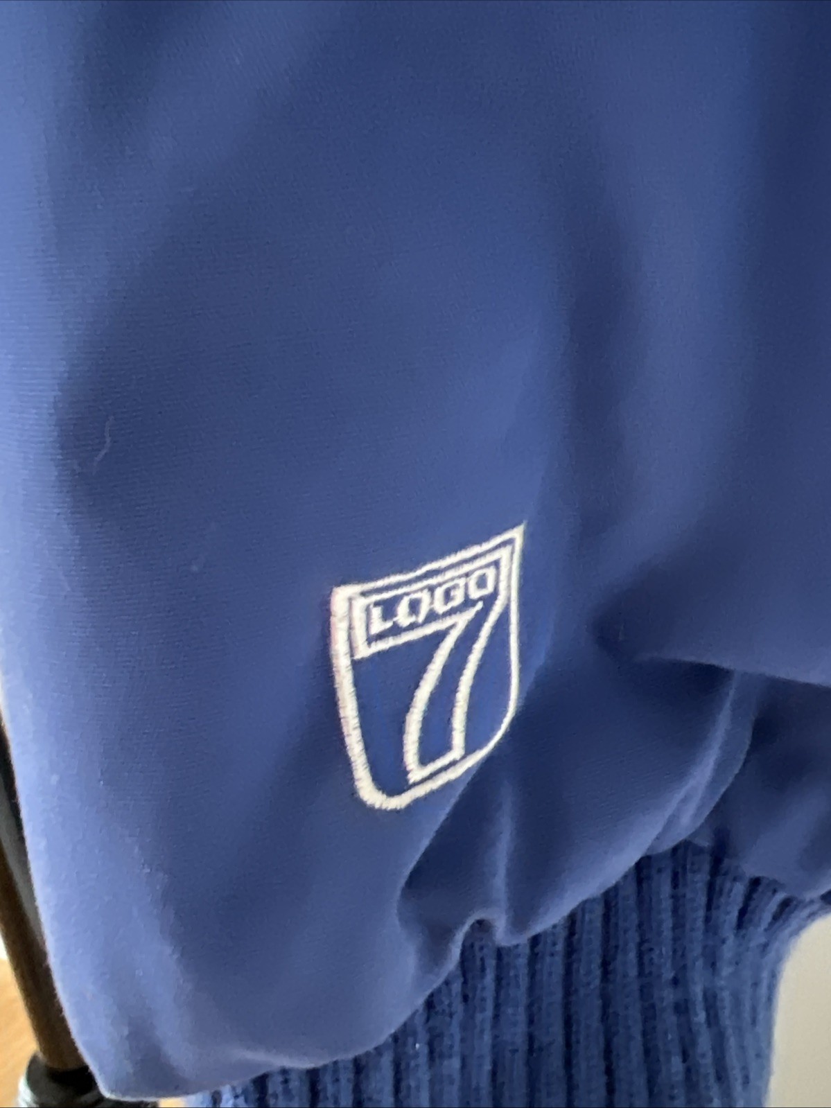 Foto 6 di 24
