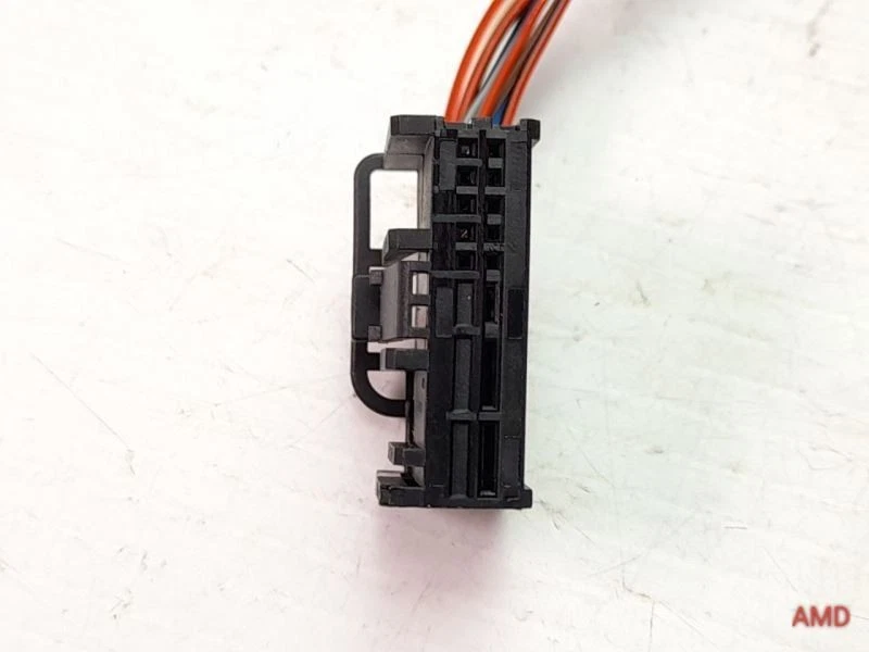 2006 BMW 525i 525xi 530xi 530i E60 Trunk Fuse Box Connector Pigtail Set 6913648 - Изображение 3 из 4