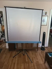 Vtg. Singer Super Champ  40"x40" Portable Projector Screen Retractable w/ Tripod