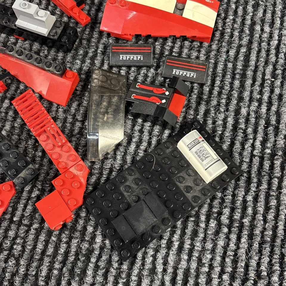 Lego 8156 Ferrari FXX 1:17 Incomplete Parts Only - Image 2 of 4