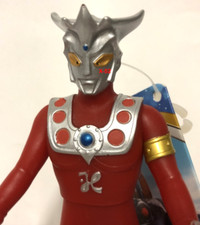 Ultra Hero Ultraman Leo 07 vinyl figure Bandai series             Card