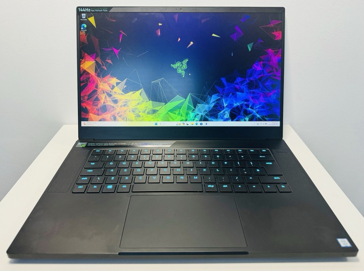 2018 Razor Blade 15 gaming laptop Nvidia 1070 GTX 144Hz Display 512GB  SSD