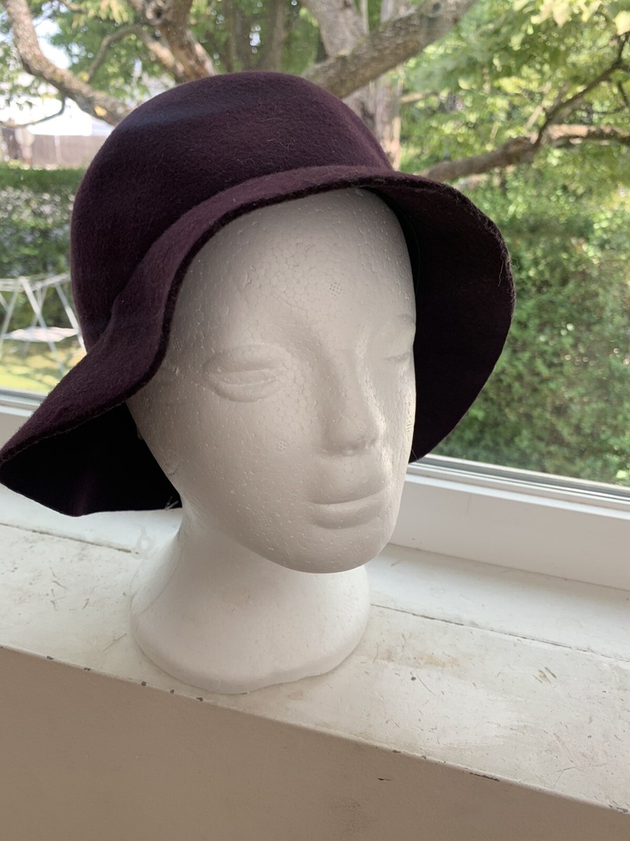 Hat by Canadian designer Ophelia. Wool- never wear. Best offer. Custom Handmade Hats Store Montreal, Canada | Ophelie Hats main image 2