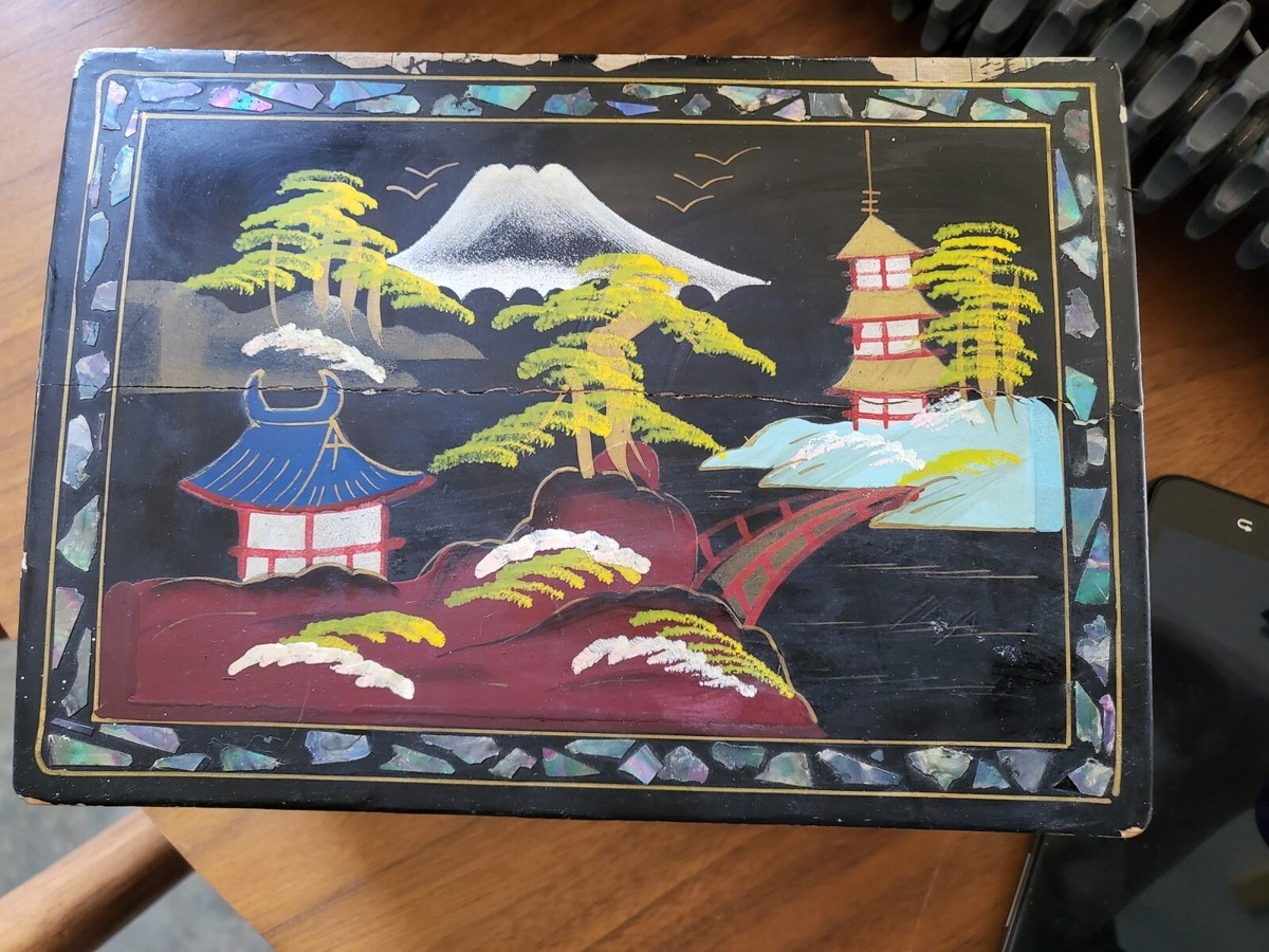 Vintage Black Lacquer jewelry box JAPAN Music Box Play - 8