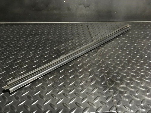 1999 Jeep Grand Cherokee Front Drivers Interior Door Window Molding Trim - Picture 5 of 9