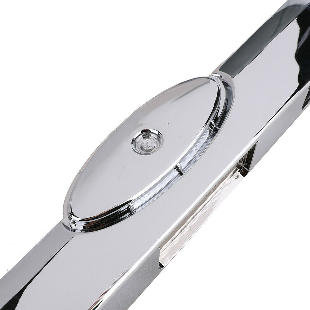 Bandeau chromé de hayon arrière pour rénover le coffre de Focus II - 3