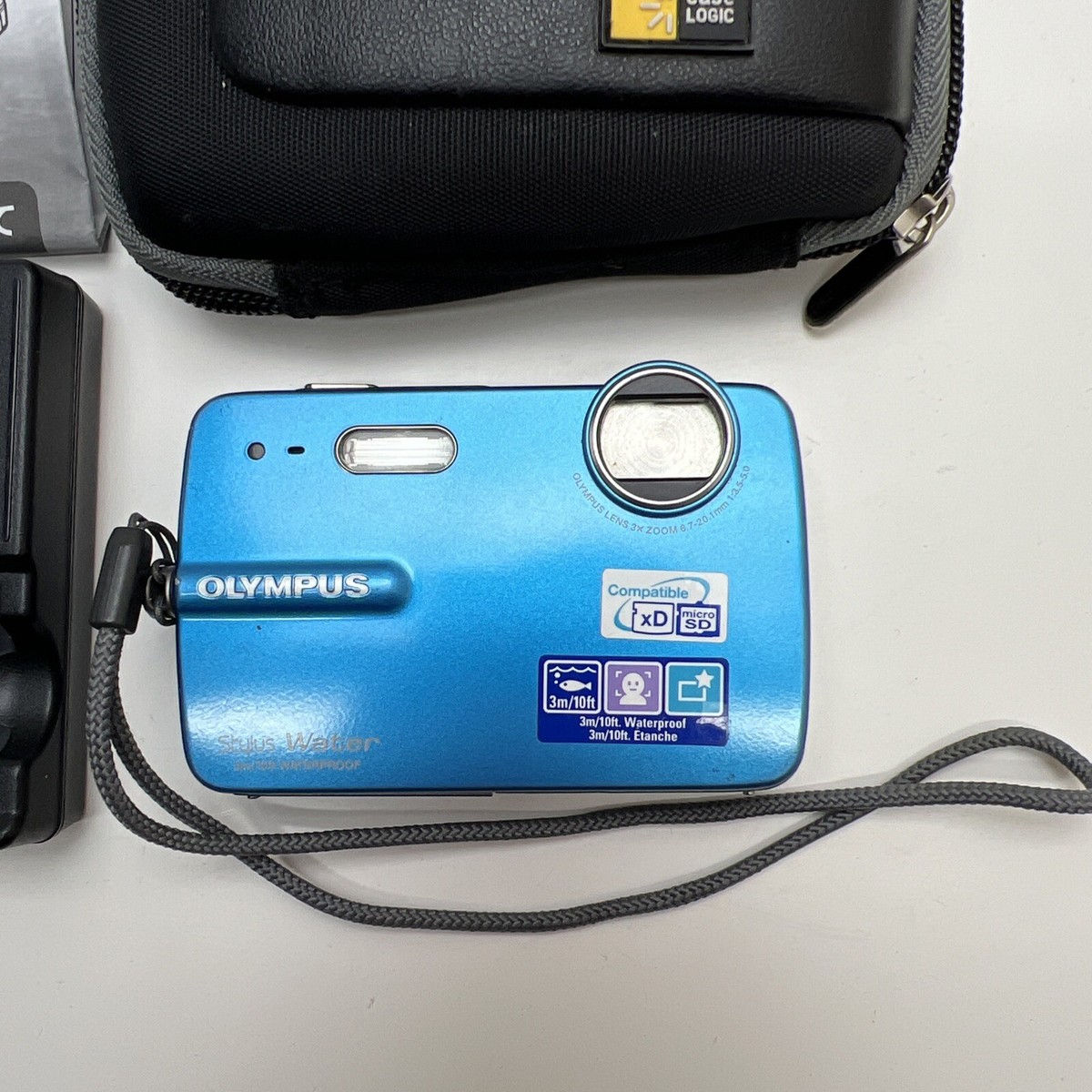 Olympus Stylus 550WP Camera 3m/10ft Waterproof Blue Digital Camera