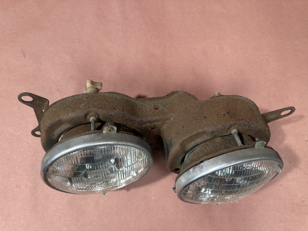 BMW E28 528e 524td 533I 535I Front Right Headlight Assembly OEM