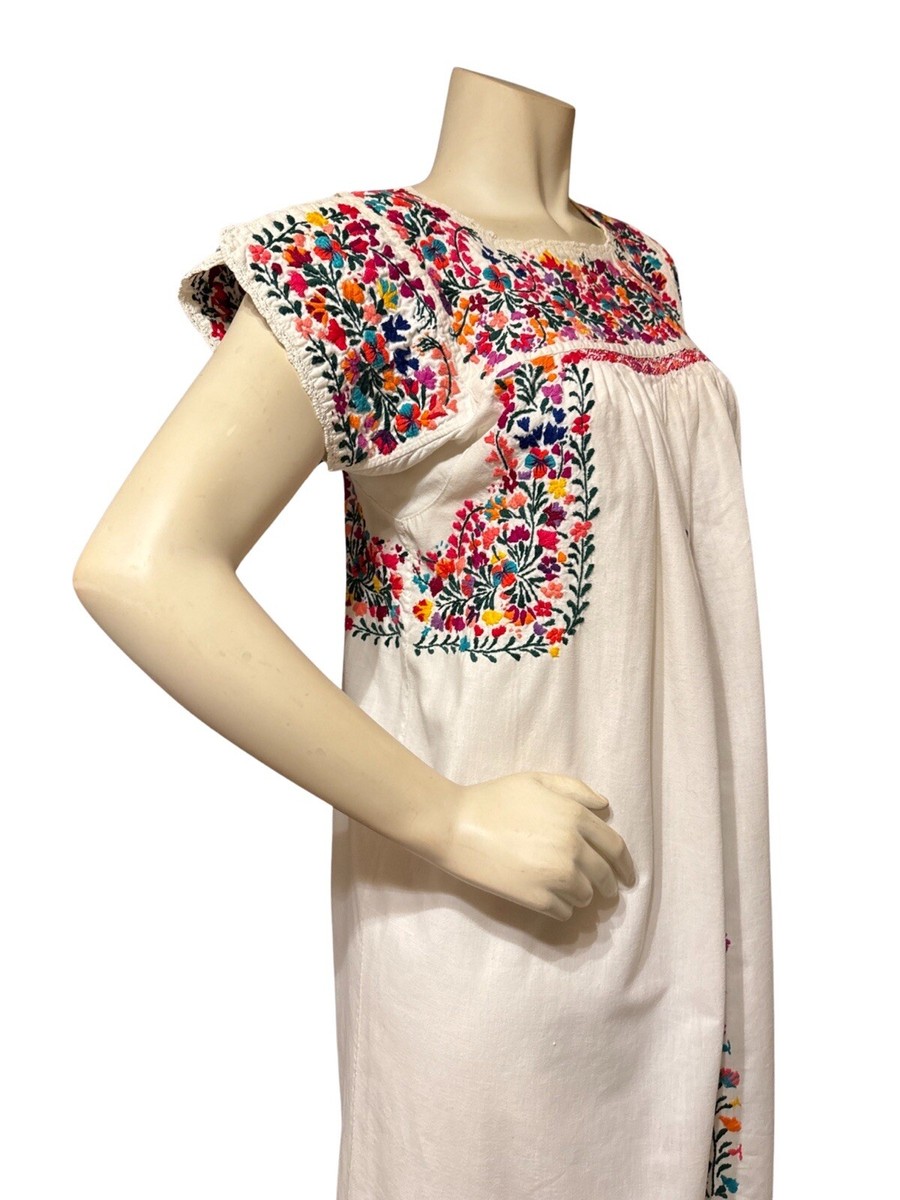 VTG San Antonino White Hand Embroidered OAXACAN MEXICAN Traditional Huipil M/L | eBay VTG San Antonino White Hand Embroidered OAXACAN MEXICAN Traditional Huipil M/L | eBay