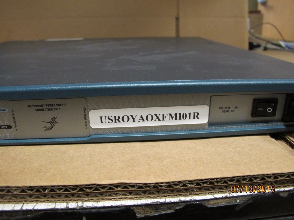Cisco 2811 Integrated Services Router v10 128mb card HWIC1DSUT1 - Image 4 of 4