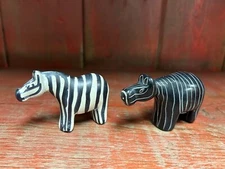 Set/2 Hand-Carved Kenyan Soapstone Zebras 29964