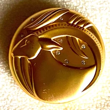 ESTEE LAUDER 2013 ZODIAC PRESSED POWDER COMPACT CAPRICORN NO BOX, POWDER OR PUFF