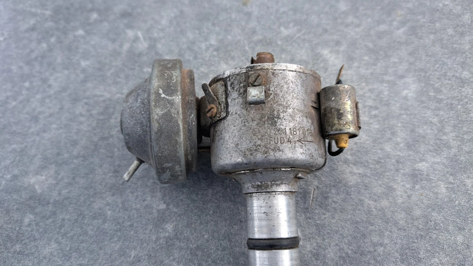 BMW E21 E12 E10 E6 1502-2002 Ignition Distributor BOSCH 0231181016 M10 Engine JFUD4 - Image 3 of 4