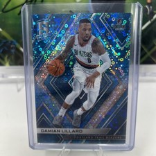 2017-18 Panini Spectra Neon Blue #61 Damian Lillard /99 Milwaukee Bucks FHOF R21