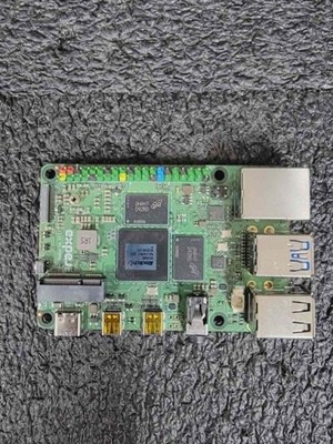 Radxa 2573562 ROCK 5A 8GB Rockchip RK3588 LPDDR4x ARM Mali-G610 MC4 Board