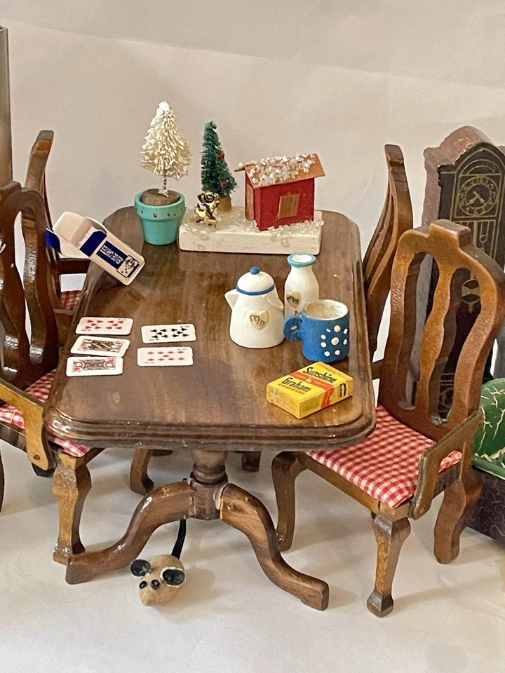 Vtg. Dollhouse 1:12 Table, Fridge, Bookcase, Strombecker  Living Room, Extras - Photo 2/4