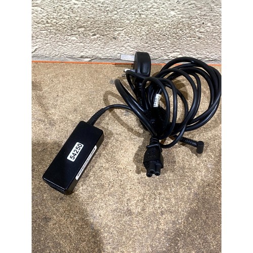 HP HSTNN-DA40 Netzteil 19,5V 2,31A 45 Watt für Elitebook TPN-C125 Laptop