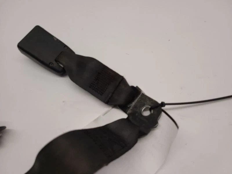 2014-2016 KIA FORTE CENTER REAR SEAT BELT RETRACTOR  Foto 4 de 4