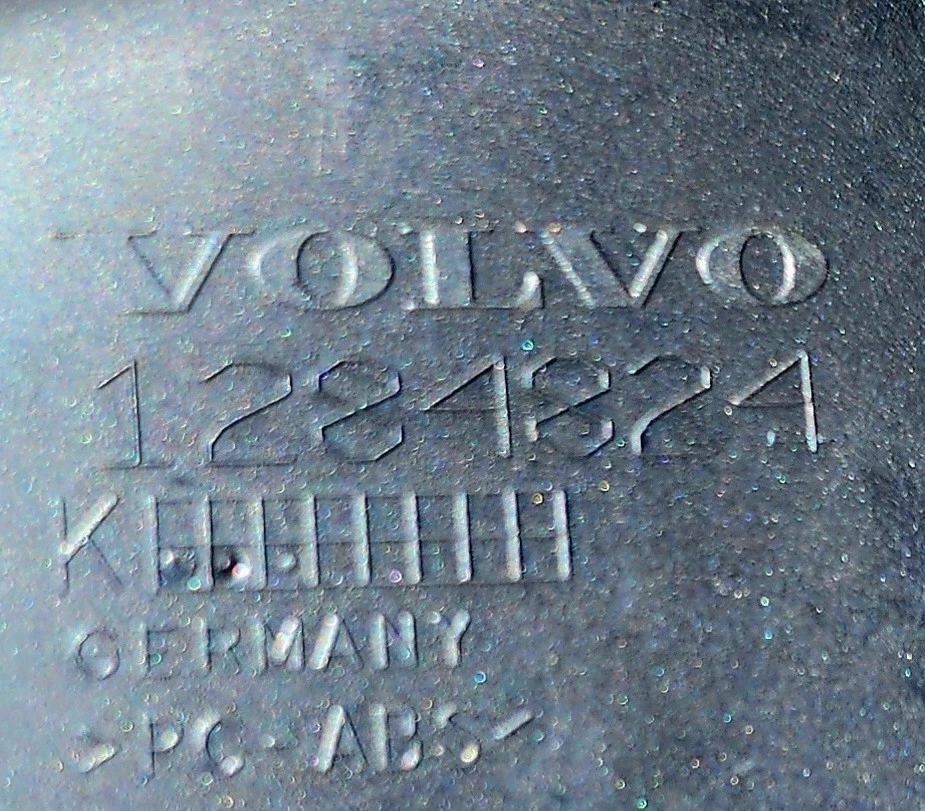 Volvo XC60 2010-2017 tablero central bisel moldura ventilación ventilación OEM 1284824 Foto 2 de 2