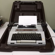 Smith Corona Coronamatic 2200 Electric Typewriter w/ Case TESTED thumbnail