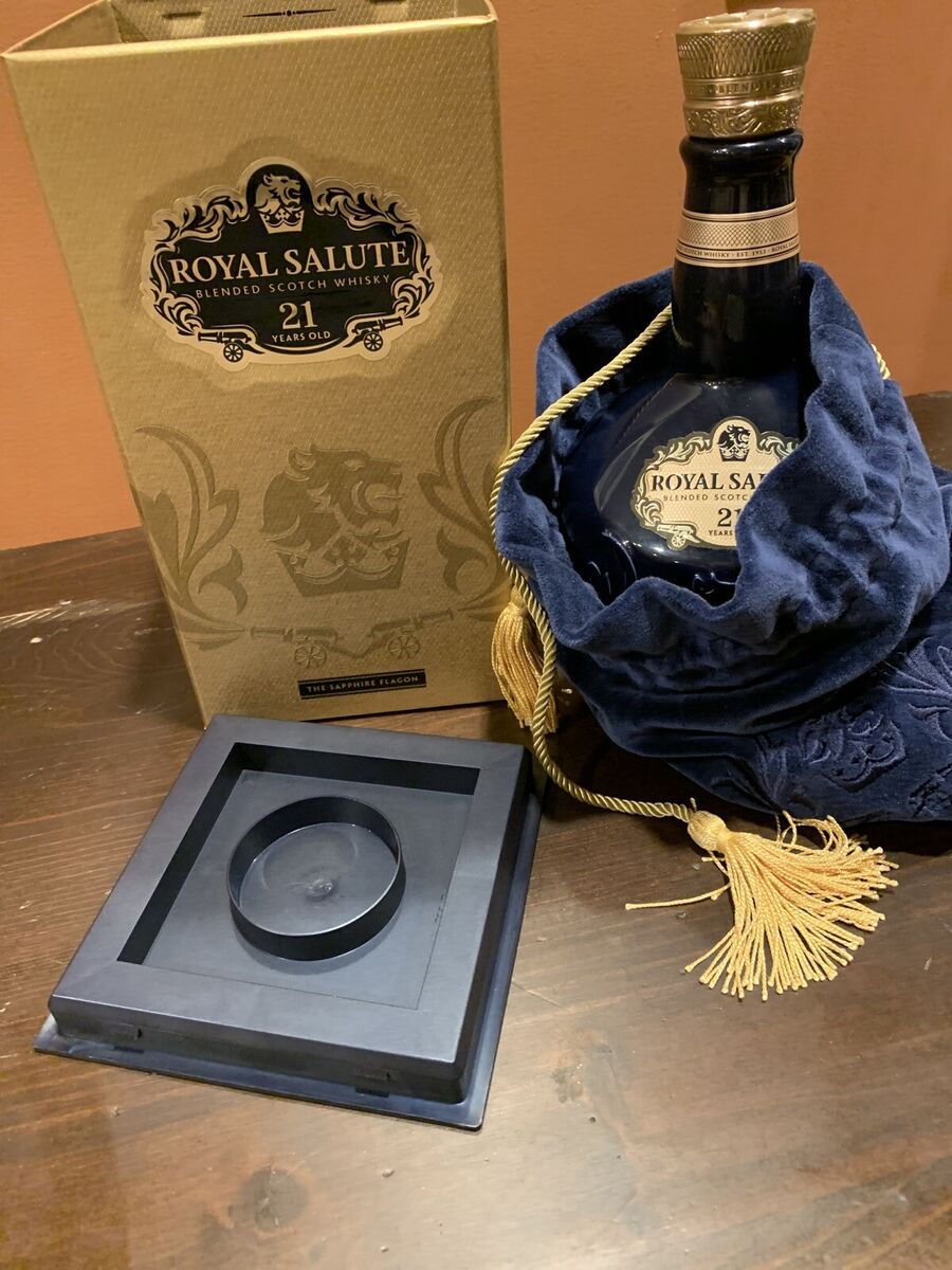 Chivas Regal ROYAL SALUTE 21 Years EMPTY Porcelain Sapphire Chivas Regal ROYAL SALUTE 21 Years EMPTY Porcelain Sapphire