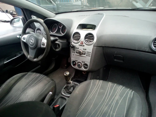 93184819 Zylinderkopf R. für OPEL CORSA D Essentia 2009 3486926 - Bild 8 von 13