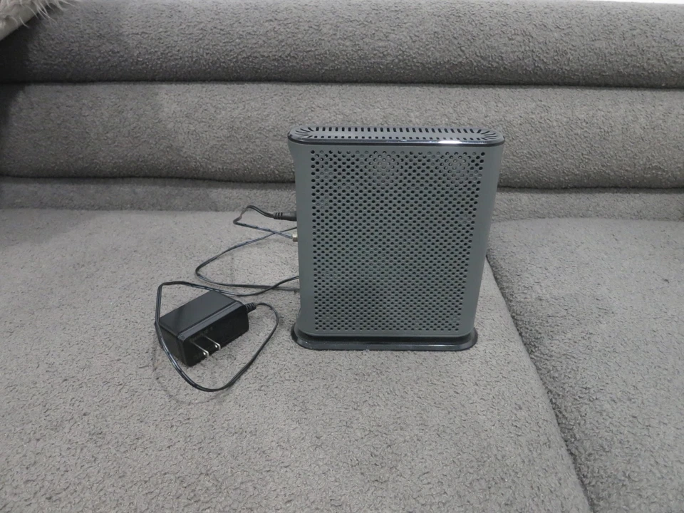 Motorola 24x8 Cable Modem, Model MB7621, DOCSIS 3.0 - Image 3 of 3