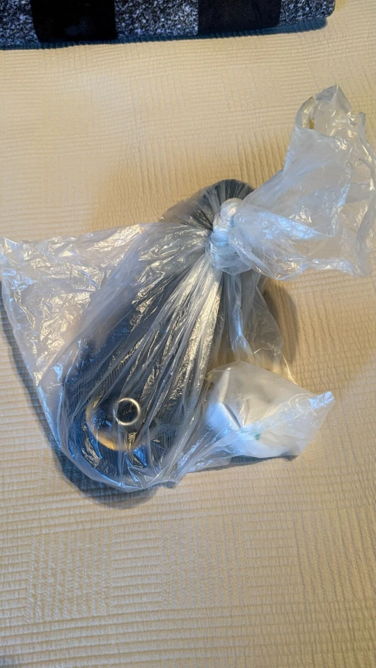 Driver Armrest for 2004 – 2006 Honda Element NOS OEM Blue – Never Used - Image 3 of 4