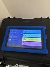 Sistema de entrenamiento de reacción FITLIGHT de 12 luces con tableta y estuche con pantalla táctil de 10”