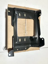 Genuine Ford Drivers Side Mount Plate LC3Z-17B985-A OEM BRAND NEW