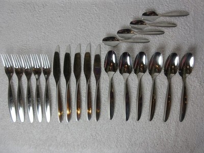 GD Besteckset: 5 Gabeln und Messer, 6 Dessertlöffel, 4 Teelöffel