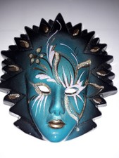 MASCHERA VENEZIANA ORIGINALE "SOLE" IN CERAMICA CON ORO E GLITTER anni'90, 12x14