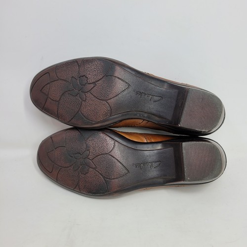 Clarks Brown Leather Shoes Size 7.5M classic Strappy heel boot Dark Academia - Picture 9 of 10
