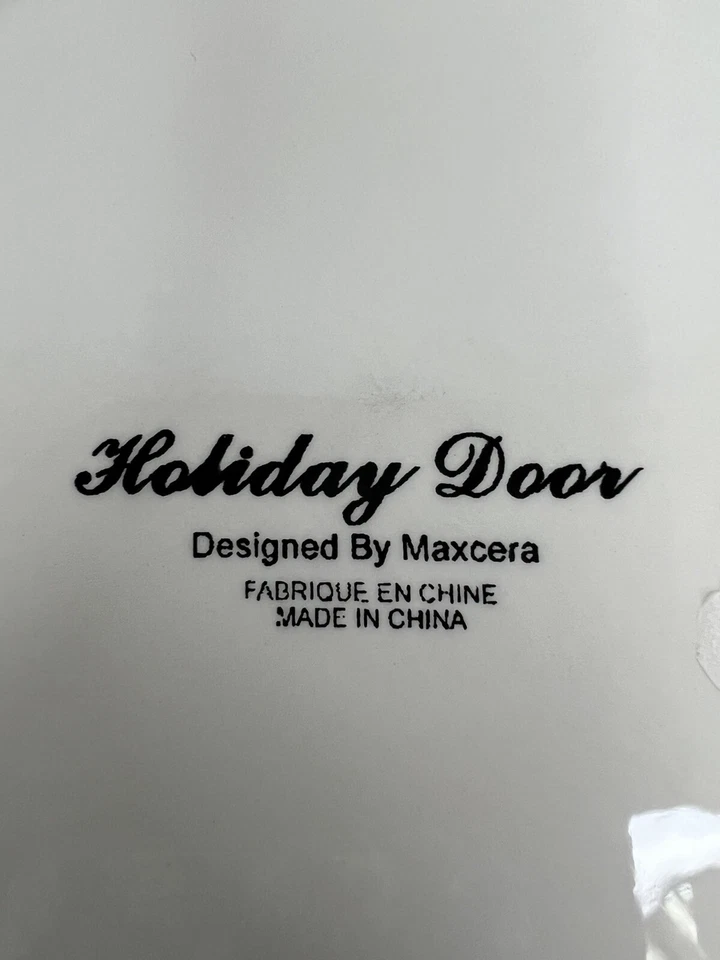 Maxcera Holiday Door Round Appetizer Salad Plates 8.25" Set 4 Christmas Wreath - Image 4 of 4