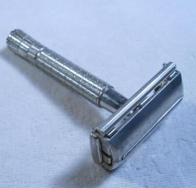 C-2 Vintage 1957 Gillette Flare Tip Chrome Plated Safety Razor - Estate Find