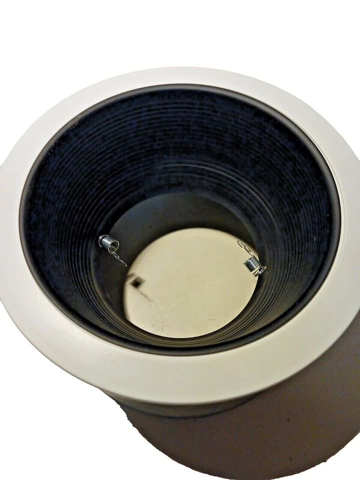 THOMAS LIGHTING TRM30 6" BLACK BAFFLE TRIM (SOLD BY THE CARTON OF 8 TRIMS) - Image 4 of 4