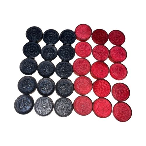 30 Wood Checkers Game Pieces Vintage 15 Red 15 Black - Picture 2 of 4