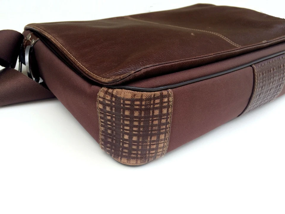 Boconi Marrón Cuero Garth Delgado Bolso Mensajero Bolso para Laptop con Correa para el Hombro Foto 3 de 4