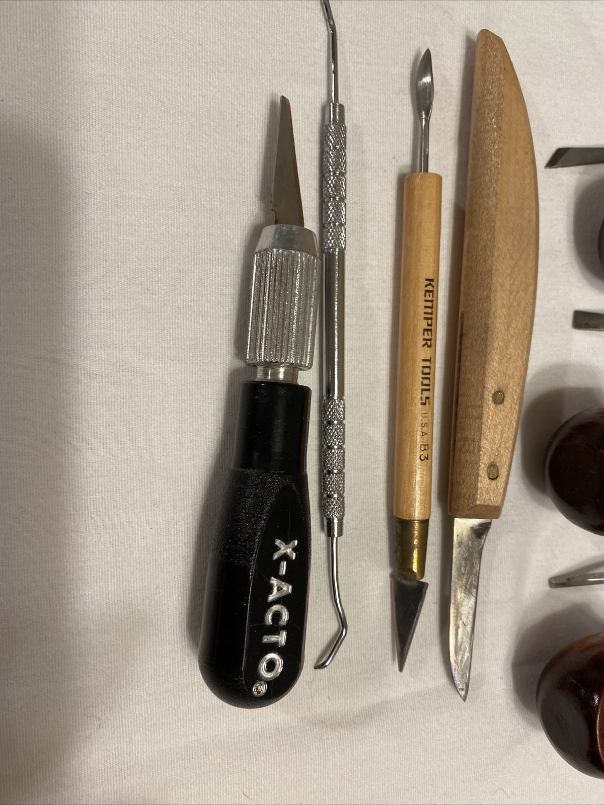 LOT OF 17 WOOD CARVING CHISEL/KNIVES AND PICKS SET Exacto, Kemper, Am
